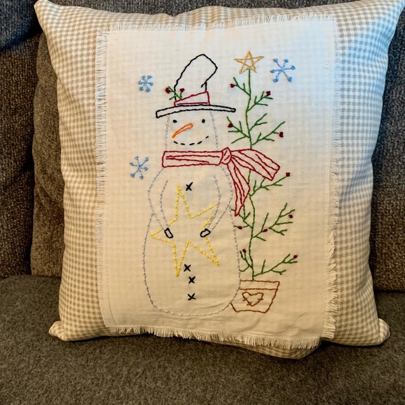Primitive Americana Rustic Christmas Holiday Season Winter Snowman Pillow 12x12 - Picture 4 of 4